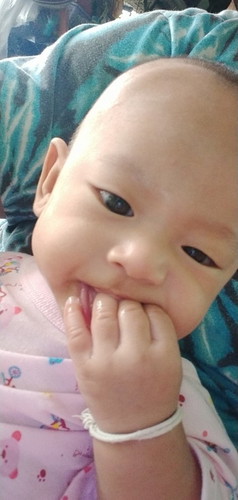 ลูกชอบอมมือ