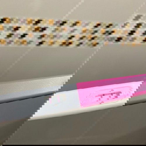 แท้งแล้วท้องต่อ