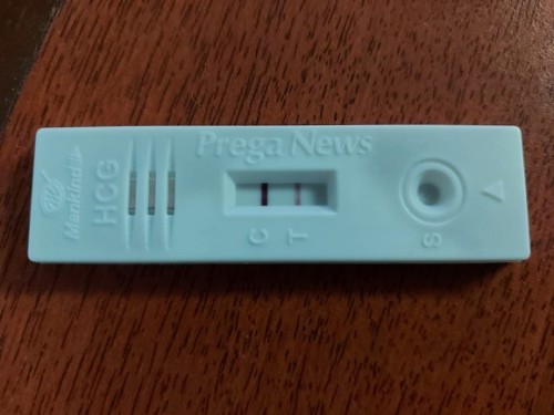 Hi guys today i did my pregnancy test. Is it positive? My lmp 1st may.