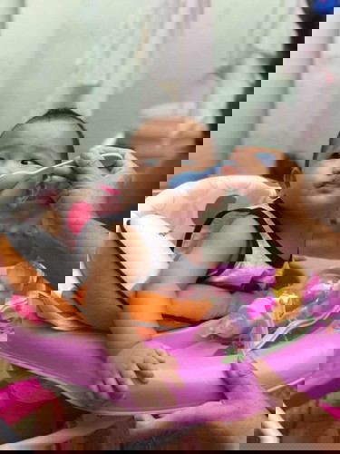 ลูกน้อยวัยหัดทาน