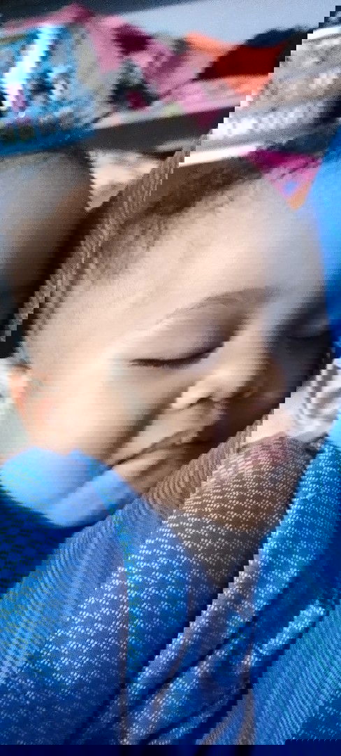 เวลาตัวเล็กไม่นอน ก้ออยากให้ตัวเล็กนอน เวลาตัวเล็กนอน แม่คนนี้อยากหอม อยากฟัด อยากกอด