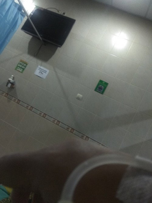 Adakah disini yg hamil 33 minggu udah lahiran. N gmn keadaan dedeknya? Soale q ngrasa kontraksi trus