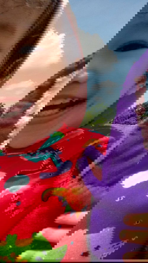 8 months pregnant with 2yro mix bf&Mf