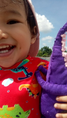 8 months pregnant with 2yro mix bf&Mf