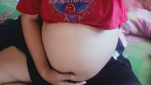 24วีค4วันแม่ๆว่าท้องใหญ่มั้ย