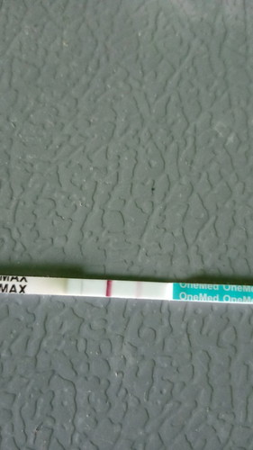 Ini hasilnya negatif kan ? Soalnya garis satu samar