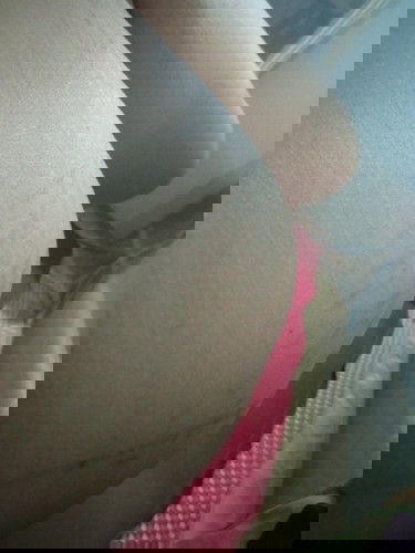 Em 30 mà thấy ngực thì thoảng bị nhức có phải do sữa non về k ạ