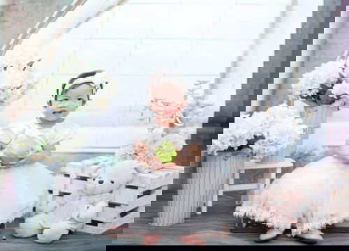 Con e 15m17d rồi mà chưa biết gọi mẹ các bác ạ