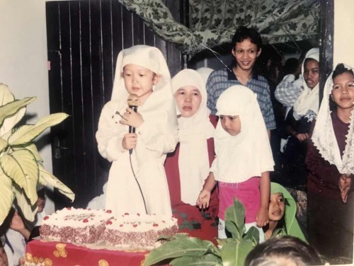 Kenangan Bahagia Masa Kecilku