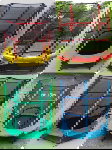 แทรมโพลีนสำหรับกระโดดเล่น