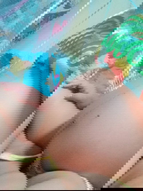 แม่ๆคิดว่าท้องเล็กไปไหมคะ