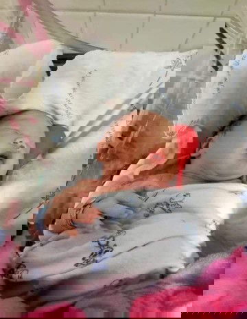 แตกแล้วค่าาา