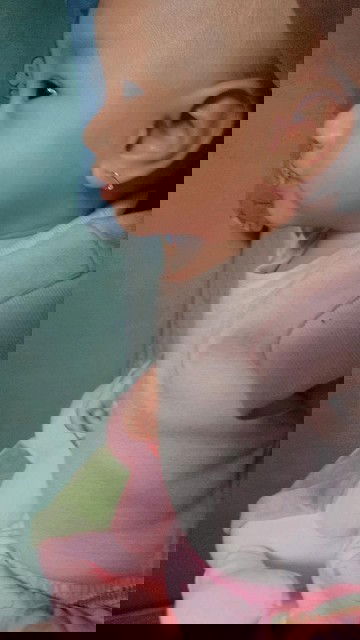 Usia berapa debay mulai tumbuh gigi ?