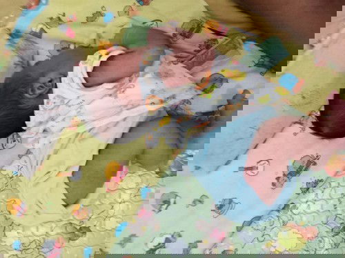 Bayi baru 2 mingguan