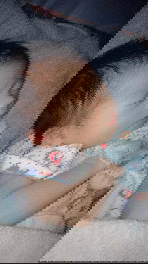 เด็กน้อยมิถุนาาา