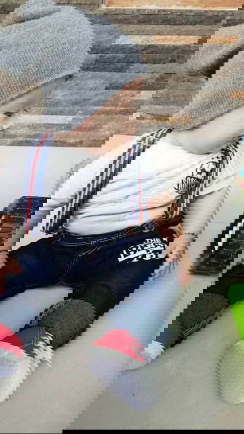 Bayi 6 bulan bab keras sperti kelereng