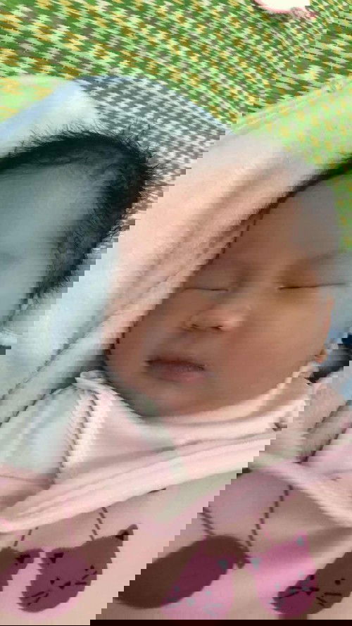 10 ngày rồi mà vẫn chưa rụng rốn😕