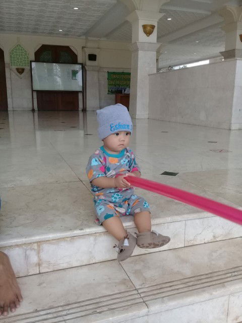 11bulan blm bisa tepuk tangan