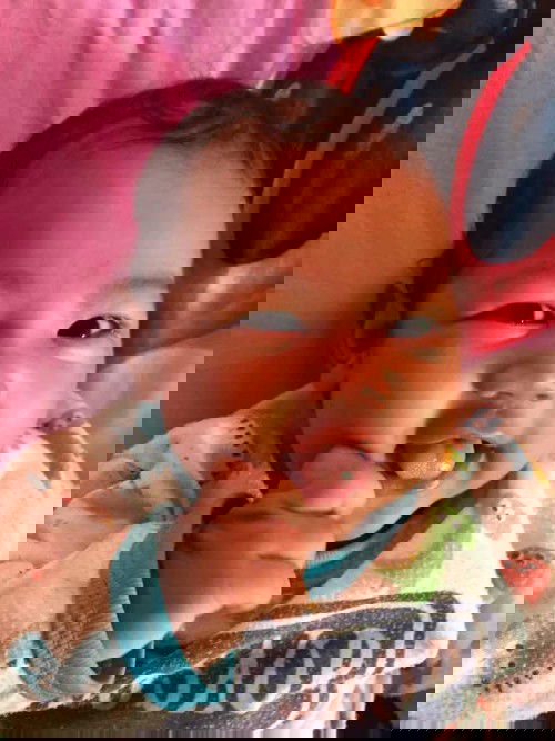 ลูกสาวไม่อึ มา1อาทิตย์นึ่งเเล้วค่ะ เเต่ทุกอย่างปกติหมดเลยค่ะ ขอสอบถามเเม่ๆหน่อยค่ะ