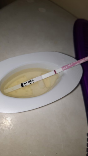 อยากทราบว่าแบบนี้ท้องหรือชุดตรวจครรภ์เสียคะ