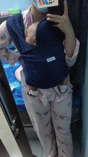 Gendongan M shape
