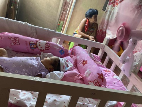 Ok lang po ba nakatutok ang electricfan sa baby?