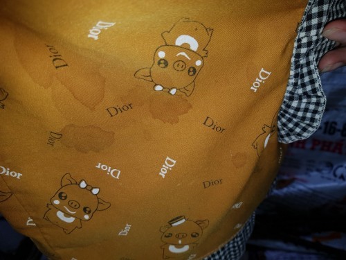 . Mấy mom ơi cho em hỏi . Em 21w mấy rồi mà em bị như vầy từ tuần 18w . Có sao không ạ.