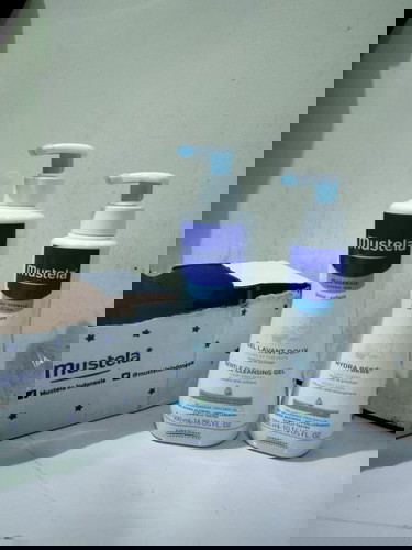 SOLD 🙏 lotion dan shower gel Mustela