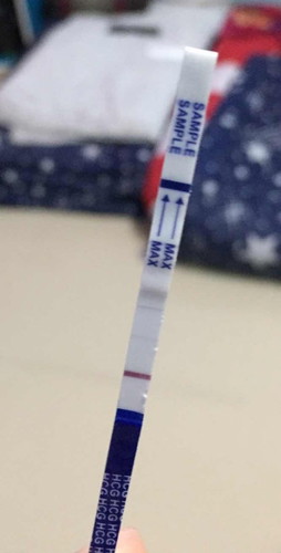 ตรวจครรภ์ขึ้น 2 ขีดจางๆ