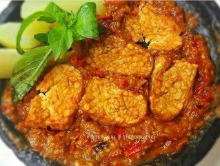 Resep Tempe penyet sambal terasi kesukaan suami