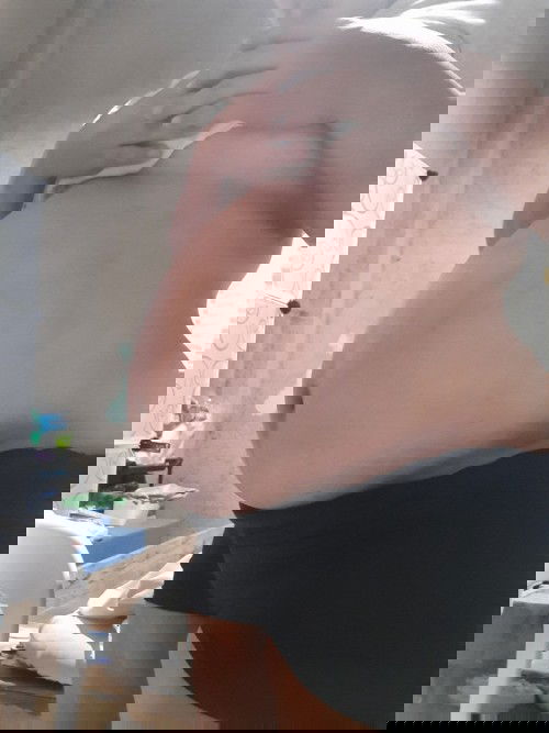 33 Weeks Pregnant today