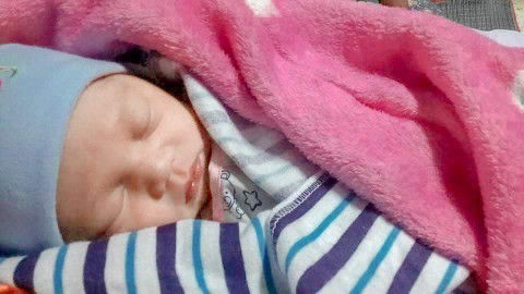 กำหนด7กรกฎาผ่า8กรกฎา
ปากมดลูกไม่เปิดเลยต้องผ่า
#ทีมกรกฎาคลอดแล้วยัง