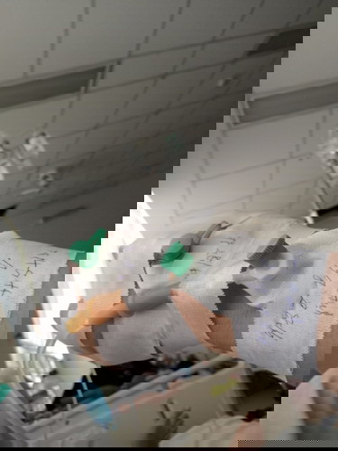 Có ai như em k nghén nằm 1 chỗ thai 9 tuần ạ 😔😔😔