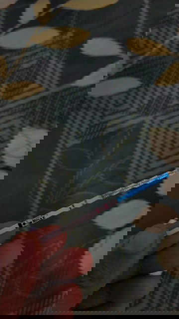 Assalamualaikum bunda,  saya mau bertanya saya telat haid 4 hari tadi pagi tespek hasilnya garis 2