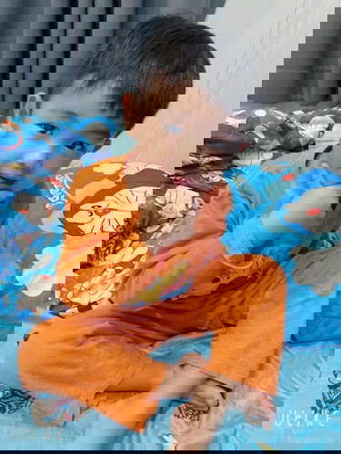 พี่ไอติมกับน้องเอสต้า