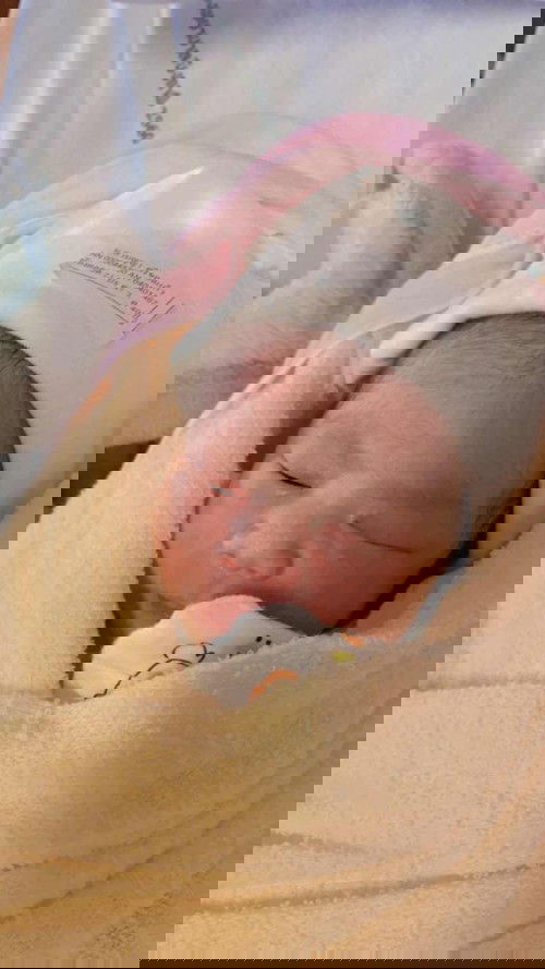 คลอดแล้วจ่าาา