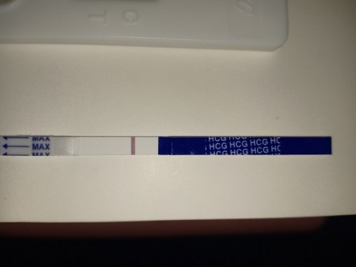 แม่ๆเคยมีประสบการณ์รอยเทสจางๆแบบนี้บ้างไหมคะ จางแบบนี้จะใช่น้องหรือเปล่า☺️