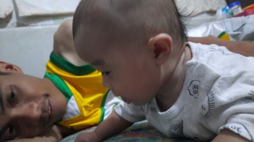 Belajar Tummy Time