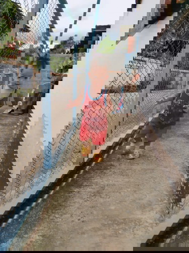 เด็กดื้อไม่ยอมเดินช้า