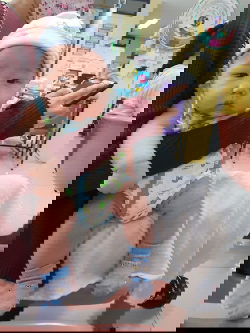 หลังจากฉีดวัคซีน2เดือนมา กลายเป็นเด็กงอแง ร้องกรี๊ด ง่วงไม่ยอมนอน หลับแปบเดียวตื่น   😂