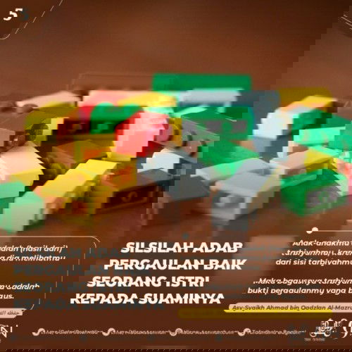 SILSILAH ADAB PERGAULAN BAIK SEORANG ISTRI KEPADA SUAMINYA