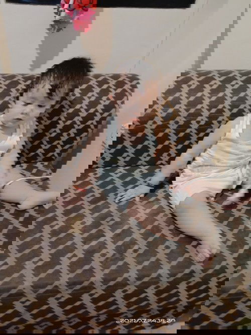 Bkit hnd pa mkapagsalita Ang baby ko 1yr na sya pero khit mama and papa mahihirapan pa sya tapos hnd