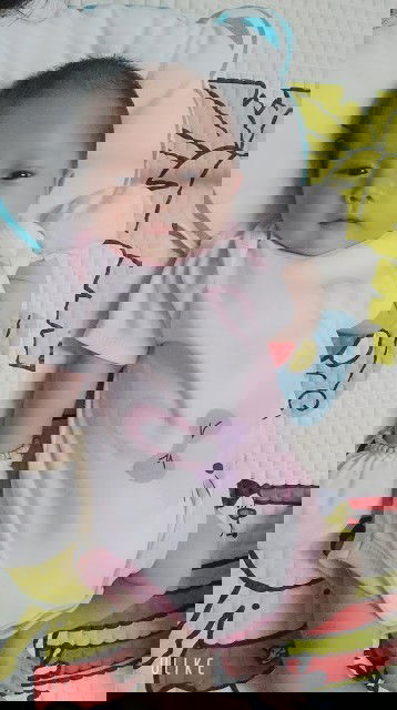 Con em hay vặn mình và kêu e quá. Làm cách nao để hết đây các mom chỉ em với 🥴🥴