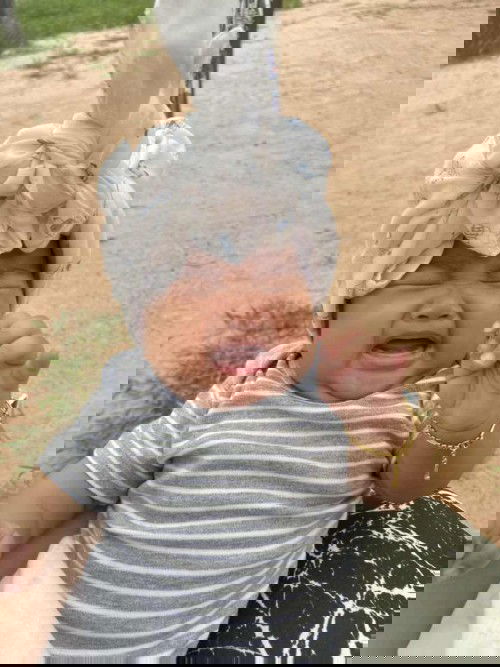 เด็กน้อยร้องไห้