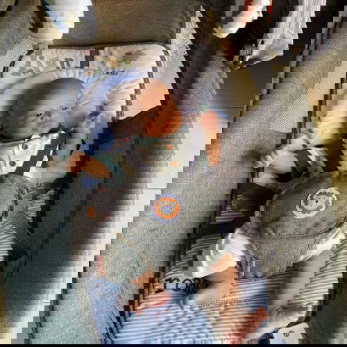 bantu jawab ya bun, anakku ngeden susah tapi bab lancar. apa perlu ganti sufor