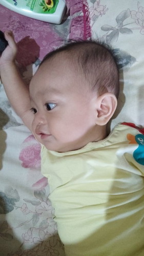 Bayi saya hari ini 8bln, minggu lalu timbangannya hanya 7kg. Gimana caranya ya menaikkn BB nya?