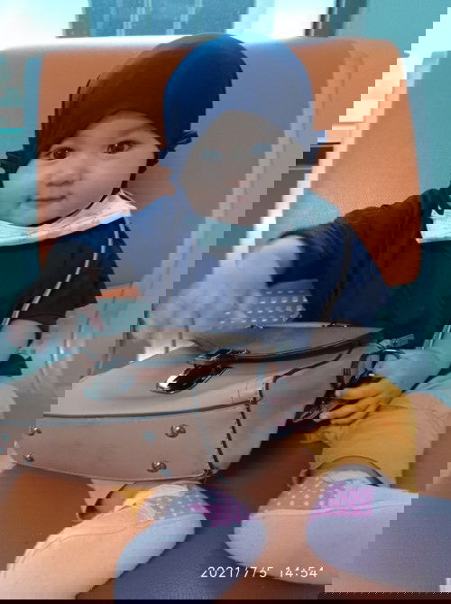 Bayi 7 bulan belum bisa berguling