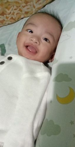 May halak po si baby ko, 5 months na po siya. Hindi ko matandaan pero parang on his 1st month pa.