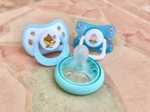 จุกหลอกเสมือนหัวนมแม่ Tommee Tippee แท้ แถมจุกหลอก Pureen กับ Rilakkuma