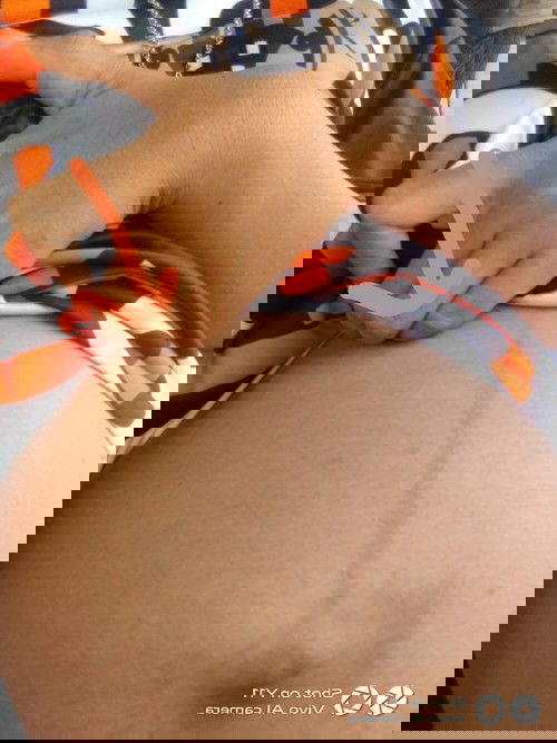 เจ็บซี่โครงใต้นมด้านซ้ายจัง จะเป็นอันตรายต่อลูกในท้องไหมค่ะ ใครรุ้ช่วยบอกหน่อยค่ะ